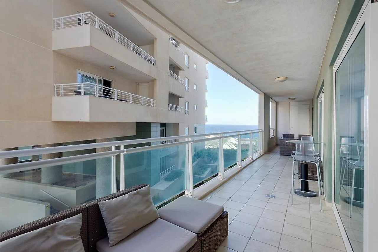 Luxury Apt With Side Seaviews And Pool, Best Location Sliema 0*,